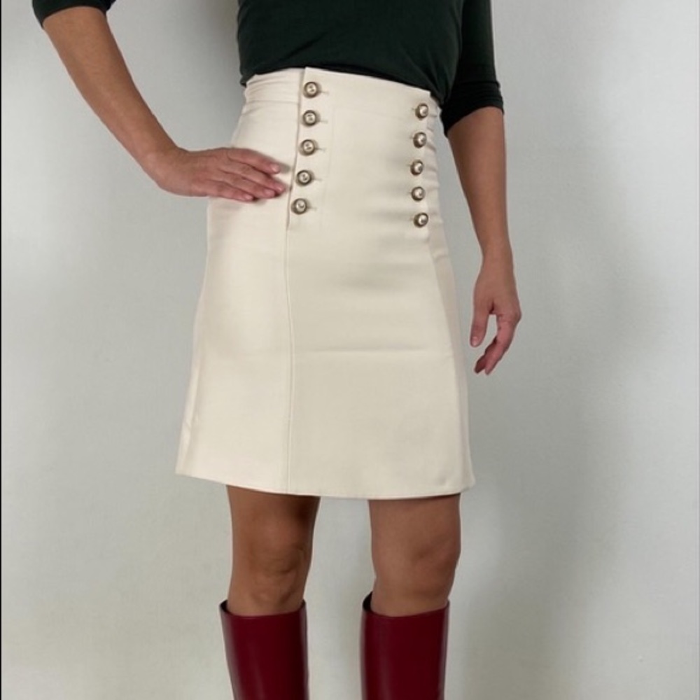 New GUCCI white buttoned midi skirt - Picture 2 of 7